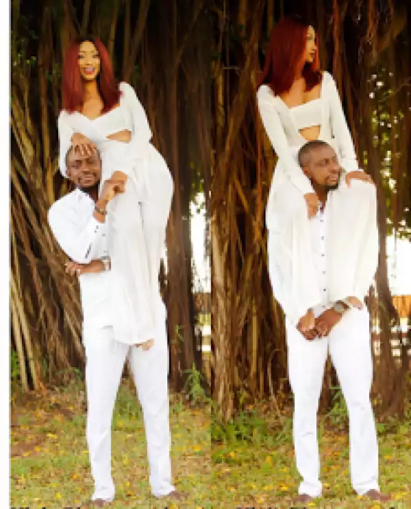 Man Carries His Fiancee On His Shoulder In Lovely Pre-wedding Photos...